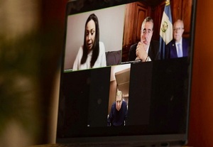 Presidente de Guatemala tilda de «ilegítimo» y de «violentar» el proceso electoral el régimen de Maduro