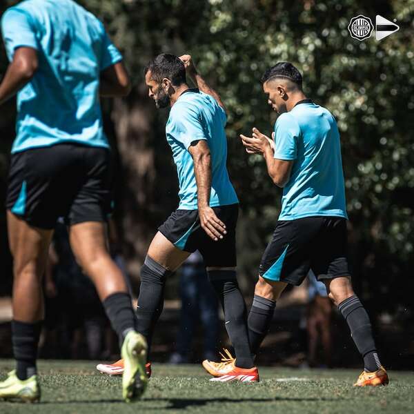 Dos triunfos de Olimpia en amistosos - Fútbol - ABC Color
