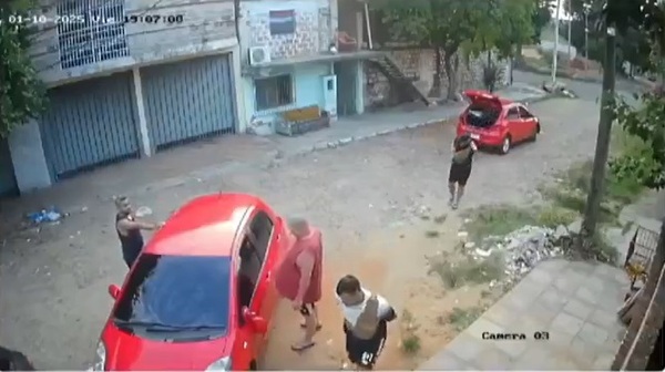 Video: Confirman que extorsionadores eran policías en sus días libres - ADN Digital