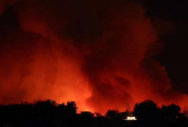 Estados Unidos: al menos 13 desaparecidos y 11 muertos por incendios en Los Ángeles - Mundo - ABC Color