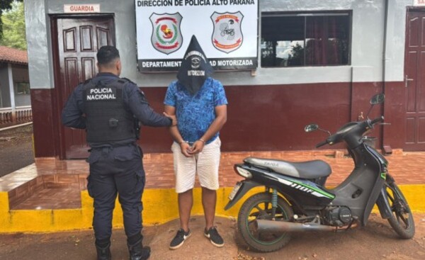 Hurtó una motocicleta y fue detenido tras persecución