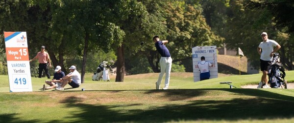 Excelente ronda de Benjamín Fernandez y descenso de Fortlage al segundo lugar