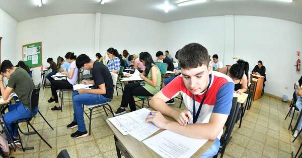 Diario HOY | Un total de 17.700 postulantes rendirán para acceder a las Becas de Gobierno