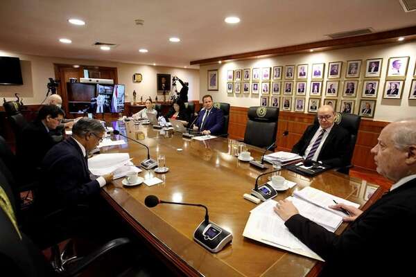 Diesel volverá a la presidencia de la Corte acompañado de Llanes y Garay - Nacionales - ABC Color