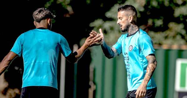 La Nación / Olimpia suma victorias y los fichajes ilusionan