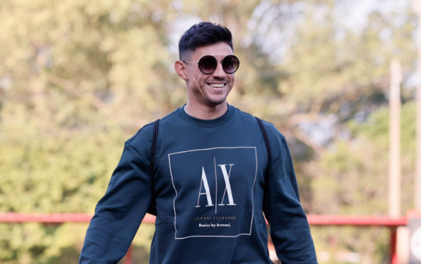 Versus / Hay acuerdo: Adam Bareiro jugará en el fútbol catarí