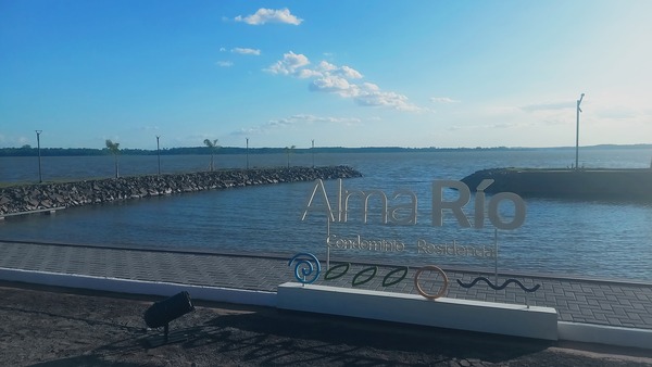 AlmaRío Condominio inaugura su zona náutica en el río Paraná