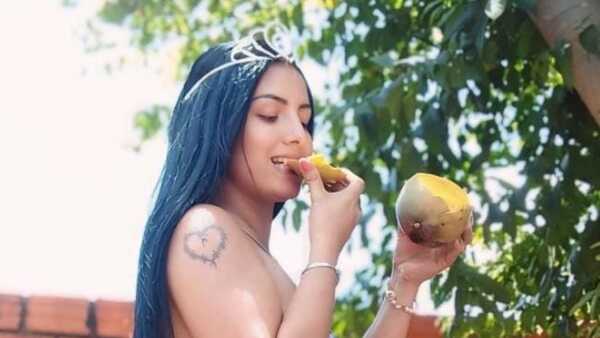 “Las chicas prefieren a hombres del interior porque comen mucho mango”