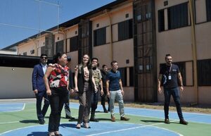 Maquiladora textil busca instalar su línea de producción en cárcel de Emboscada - 1000 Noticias