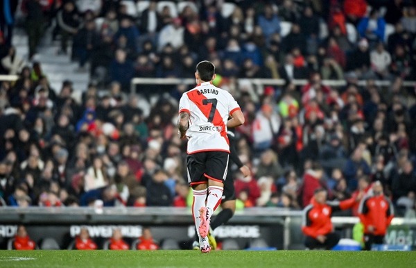 Adam Bareiro manifiesta su tristeza por salir de River Plate