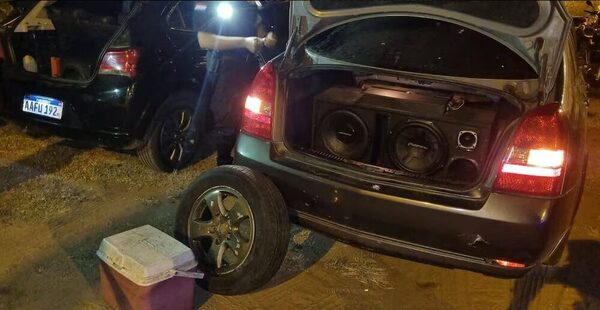 Control por polución sonora acaba con 4 detenidos y vehículos retenidos