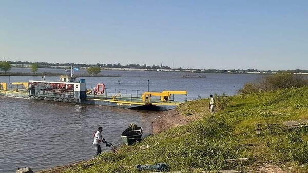 Bajante del río peligra nuevamente funcionamiento de balsa entre Pilar y Puerto Cano