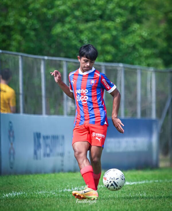 Ever Corrales, la joven promesa del fútbol paraguayo, rumbo a Japón