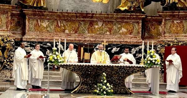La Nación / En el Vaticano celebran una misa en honor al centenario de Chiquitunga