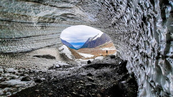 Se derrumba una cueva de hielo que era uno de los atractivos naturales de Tierra del Fuego