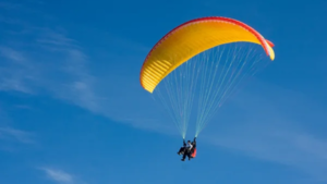Deportista muere tras caída de parapente y su compañero queda herido en Itauguá
