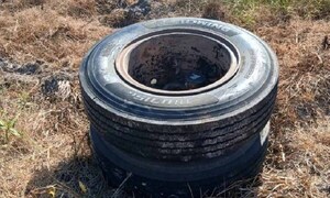 Alberdi: Un hombre muere y un joven queda herido por impacto de rueda desprendida de camión – Prensa 5