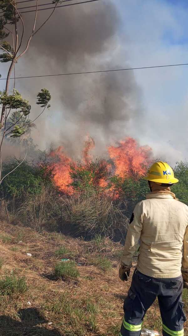 Sistema de respuesta a incendios se sostiene en los voluntarios - Portal Digital Cáritas Universidad Católica