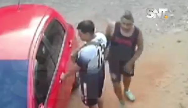 Incidente en Barrio Obrero involucra a policías bajo investigación - SNT