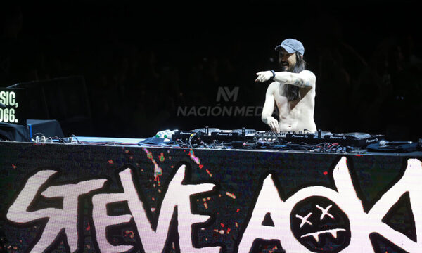 (VIDEO / GALERÍA) ¡Steve Aoki puso el “tunchi-tunchi” y repartió tortazos en Samber!