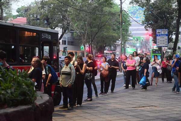 Plan de reforma del transporte ignora a personas con discapacidad, estudiantes y adultos mayores, advierten - Economía - ABC Color