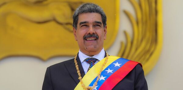 Nicol谩s Maduro estrena su tercer mandato sobre los escombros de una cat谩strofe socioecon贸mica