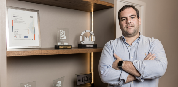 Rodrigo Schussmuller asume presidencia de la C谩mara Paraguaya del Acero
