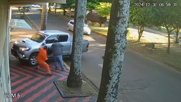 Asalto a cambista de Encarnación: Sospechas apuntan a policía en servicio activo y guardiacárcel de Tacumbú