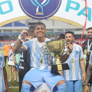 Pedro Delvalle conquista su primer trofeo con el Paysandú de Brasil - Fútbol Internacional - ABC Color