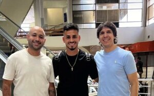 Versus / ¿Debuta como representante? Pablo Zeballos trabajó un pase al fútbol de Rusia
