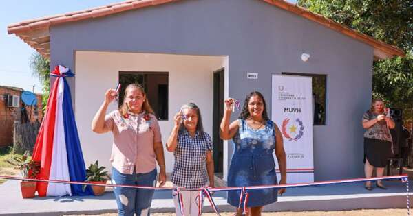 La Nación / El MUVH ya entregó más de 12.600 viviendas a diversos sectores