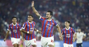 Versus / La emotiva despedida de Javier Báez de Cerro Porteño