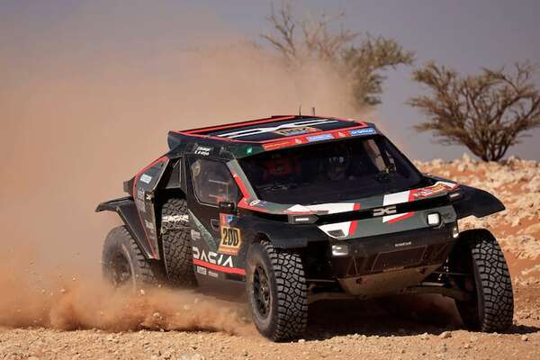 Al-Attiyah roza el podio tras ganar la etapa; Al-Rajhi, nuevo líder a falta de tres etapas - Automovilismo - ABC Color