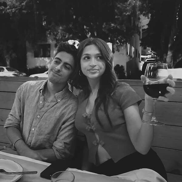 El video de Josie Totah y Karan Brar que revolucionó las redes - Gente - ABC Color