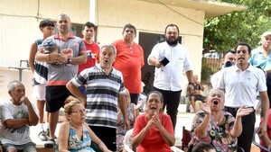 Conflictiva reunión entre vecinos del mirador Ita Pytã Punta y funcionarios municipales