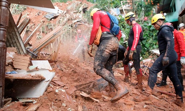 Lluvias torrenciales dejan diez muertos en Minas Gerais, Brasil