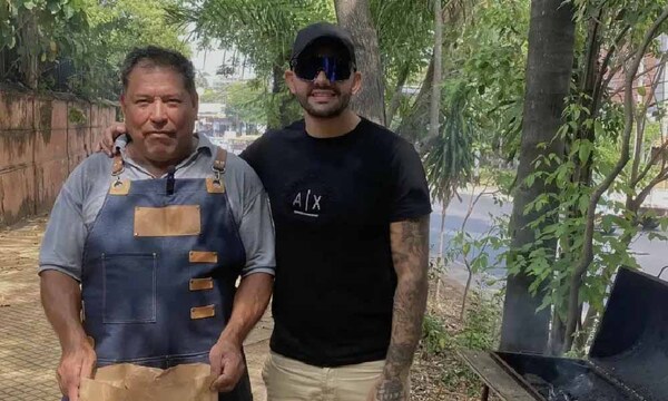 Albañil escrachado ya no puede trabajar en la Recoleta y ahora vende asado en la vereda – Prensa 5