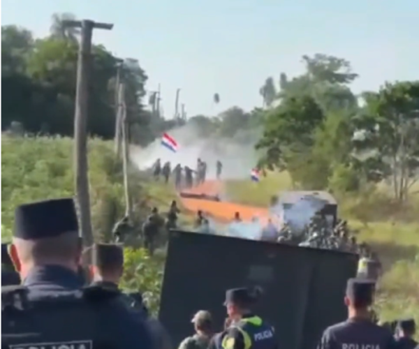Desalojan a 300 familias que ocupaban ilegalmente un terreno en Jasy Kañy - 1000 Noticias