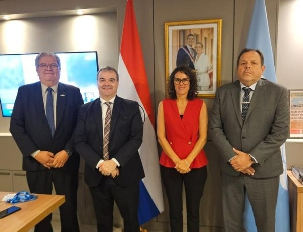 Paraguay y Argentina firman acuerdo de cooperación para mejorar la seguridad ocupacional en aeronáutica - ADN Digital