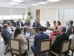 ANEAES y Círculo Paraguayo de Médicos dialogan sobre la mejora en la formación académica - ADN Digital