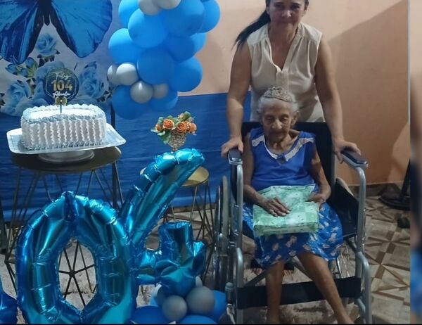 Abuela celebró 104 años de vida en Concepción