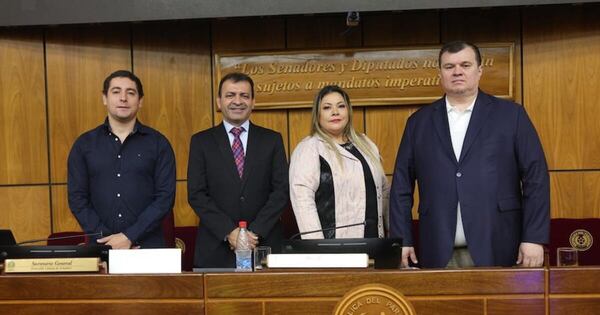 La Nación / La Comisión Permanente estableció el orden del día