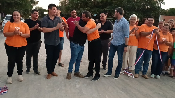 Inauguran mejoras de empedrado y alcantarillado en el barrio San Antonio