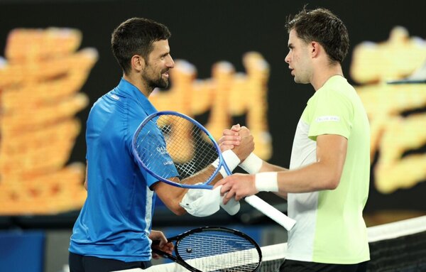Versus / Pase de ronda y récord para Djokovic, que se deja un nuevo set en Australia