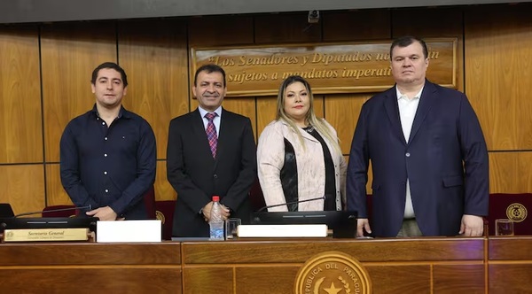 Primera sesión de la Comisión Permanente del Congreso - ADN Digital