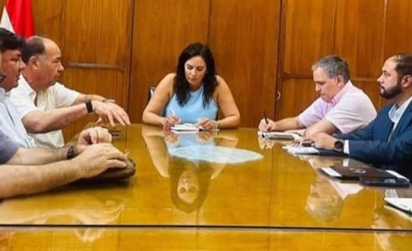 Ministra sugirió alzar el precio de la chipa para poder pagar el peaje - Noticiero Paraguay