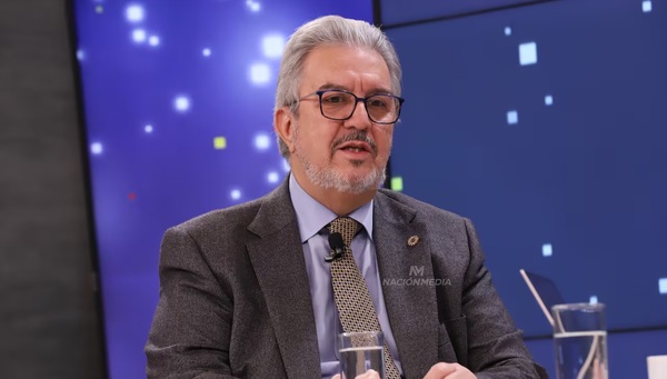UIP rechaza reducir el horario laboral en el sector privado - ADN Digital