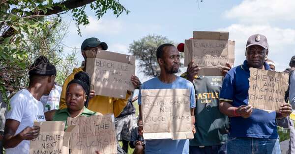 La Nación / Suben a 60 los mineros muertos en Sudáfrica