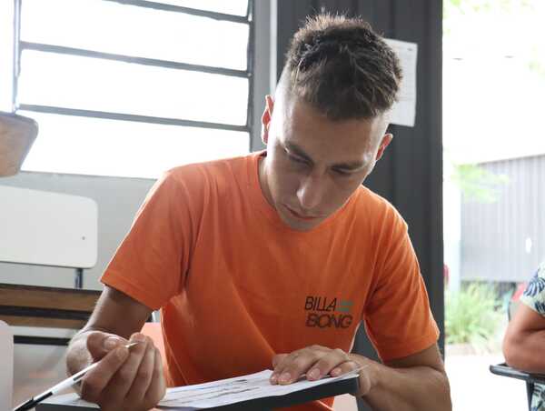 Gobernación de Alto Paraná abre inscripciones para 500 becas universitarias - .::Agencia IP::.