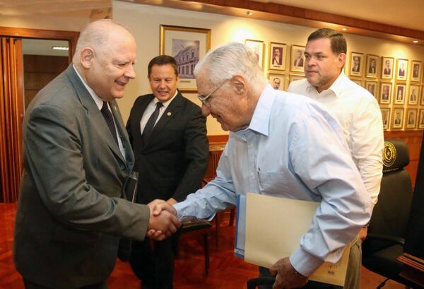 Corte Suprema de Justicia reeditará obras jurídicas del Dr. Félix Paiva